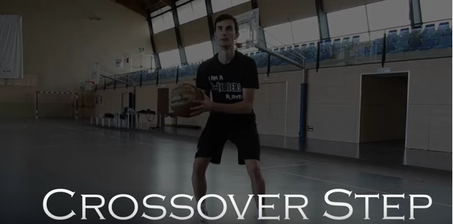 WINNERS SCHOOL – MOVES: CROSSOVER STEP